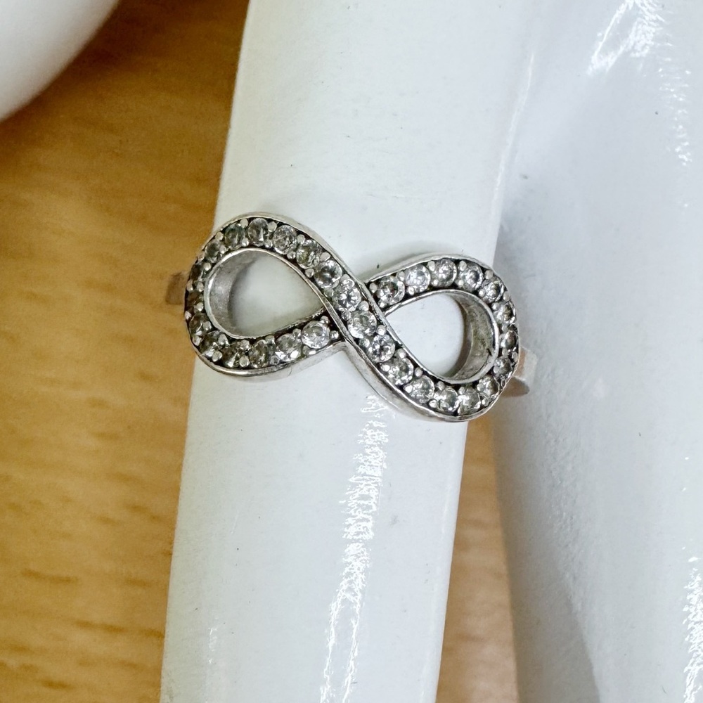 Silver Channel Stone Infinity Ring 925 Size 6.5-7